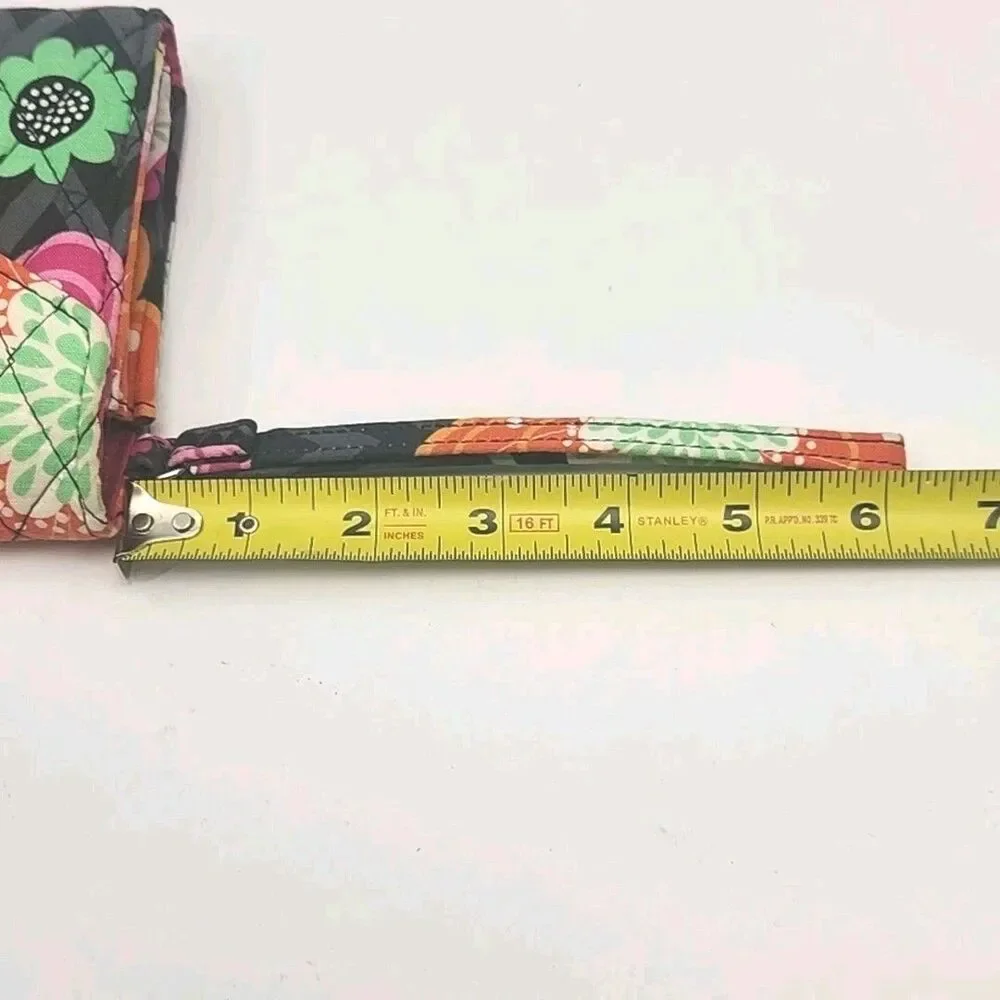 Vera Bradley Wristlet Wallet 6.25"x4.5" Floral Chevron Quilt Turn-Lock Organizer - Picture 14 of 15